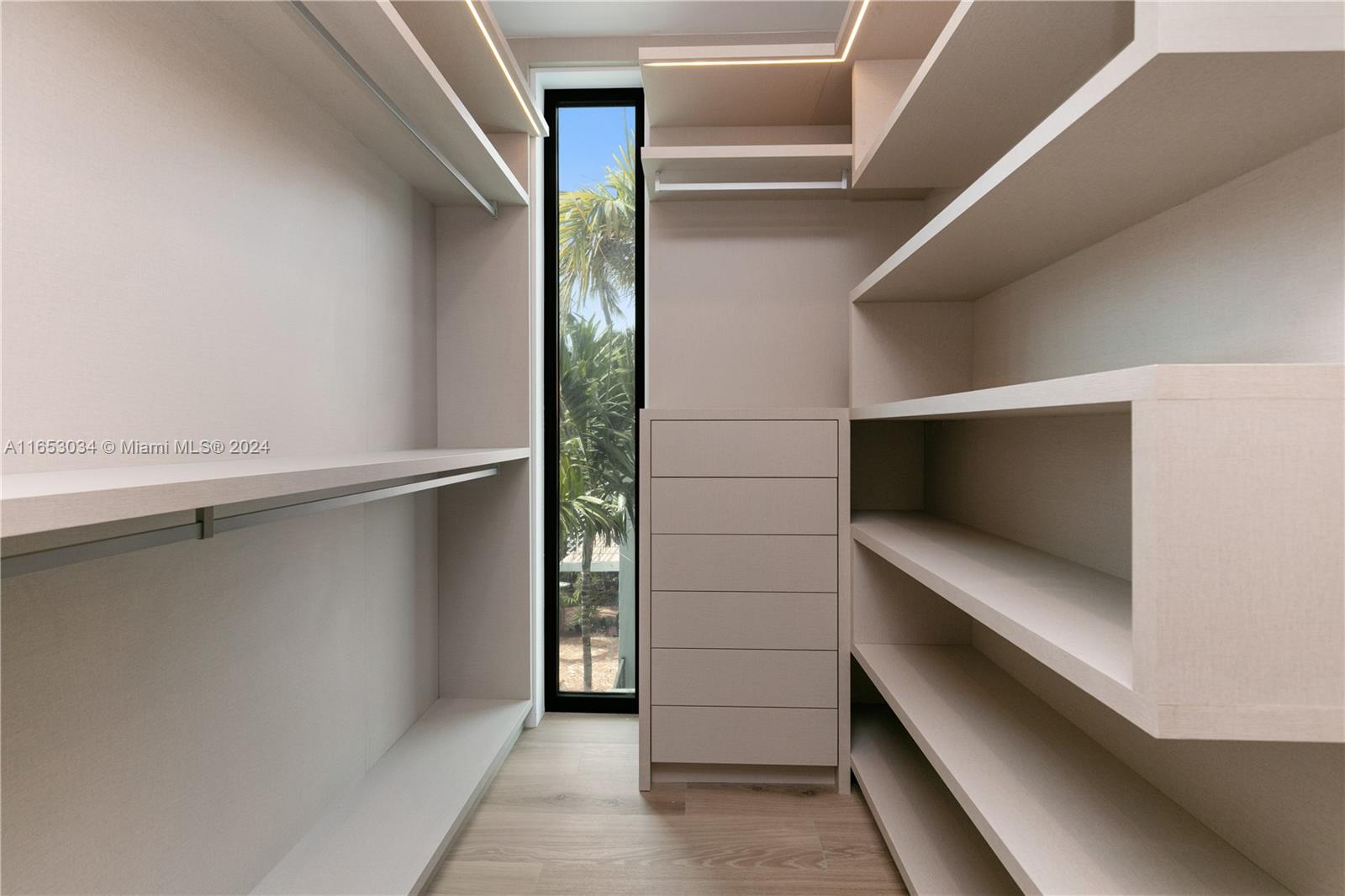 AMD PL OF BONITA PARK - Residential