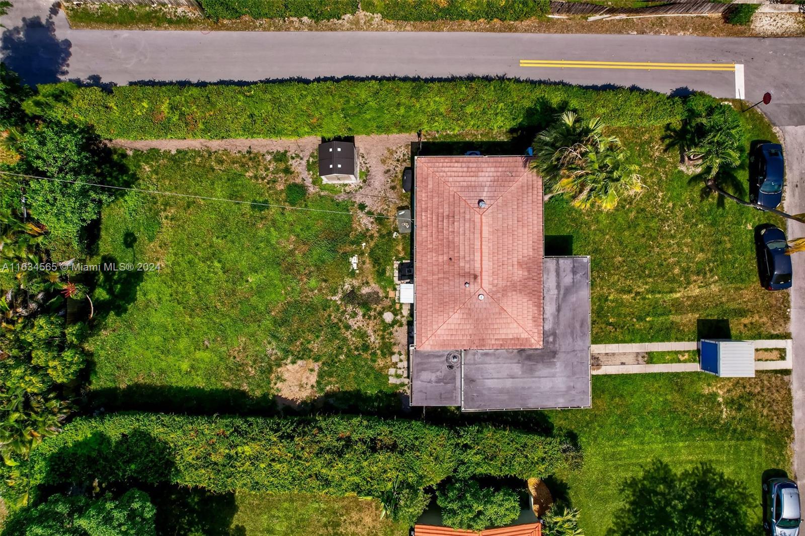 PRIORS 1ST ADDN TO BISCAYN - Residential