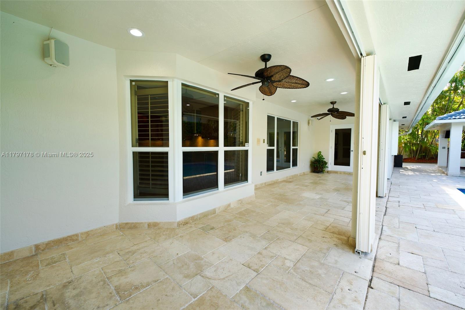 ANDREW HOMES - Residential