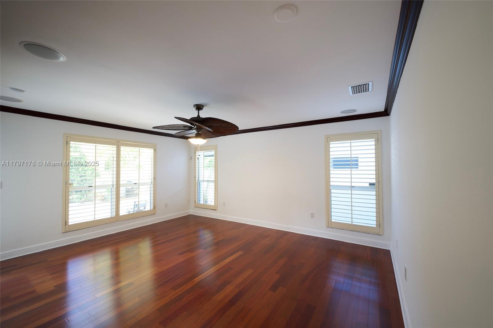 ANDREW HOMES - Residential