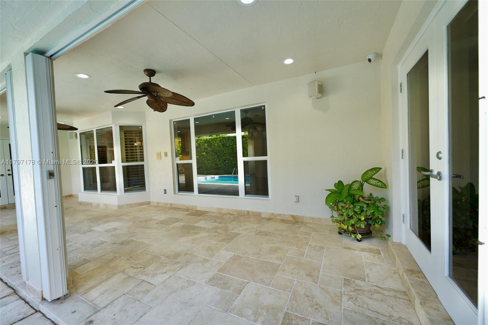 ANDREW HOMES - Residential