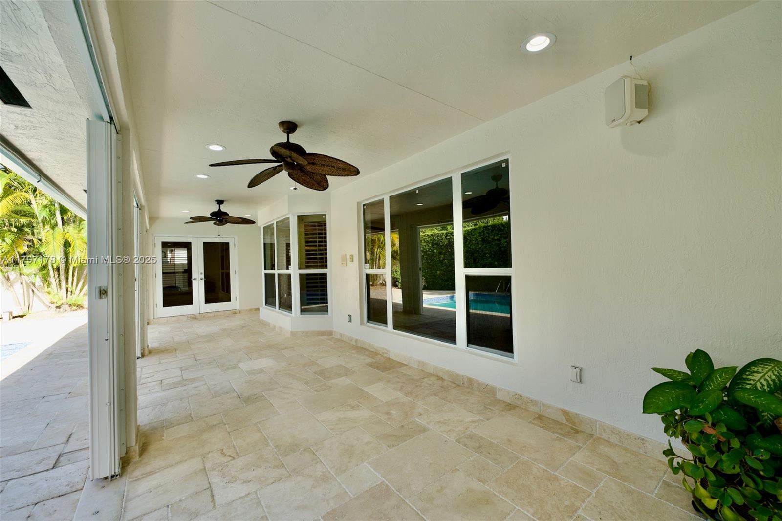 ANDREW HOMES - Residential
