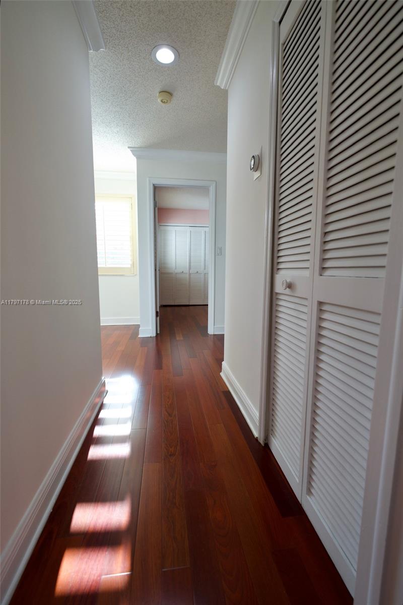 ANDREW HOMES - Residential