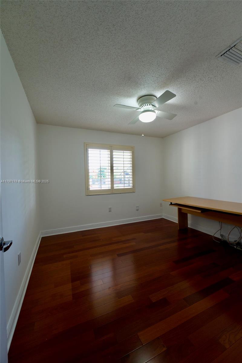 ANDREW HOMES - Residential