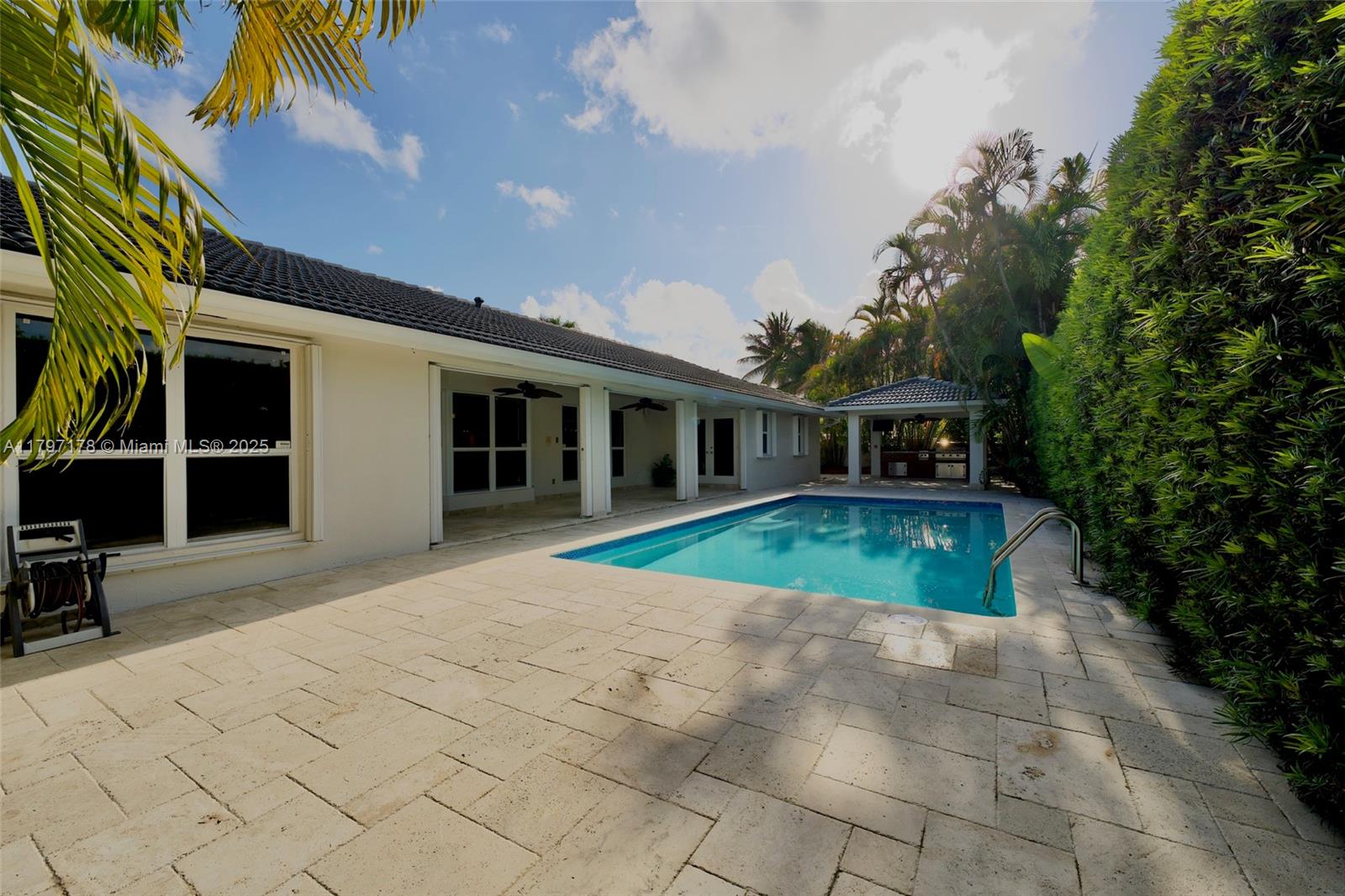 ANDREW HOMES - Residential
