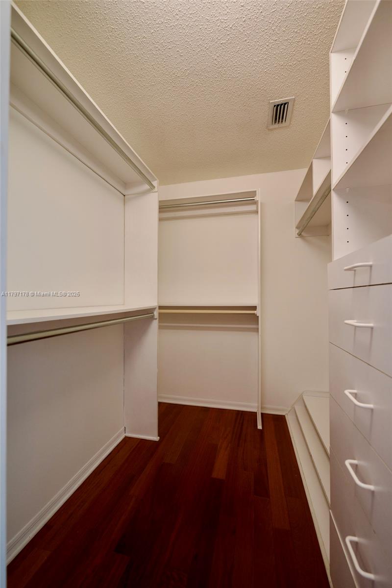 ANDREW HOMES - Residential