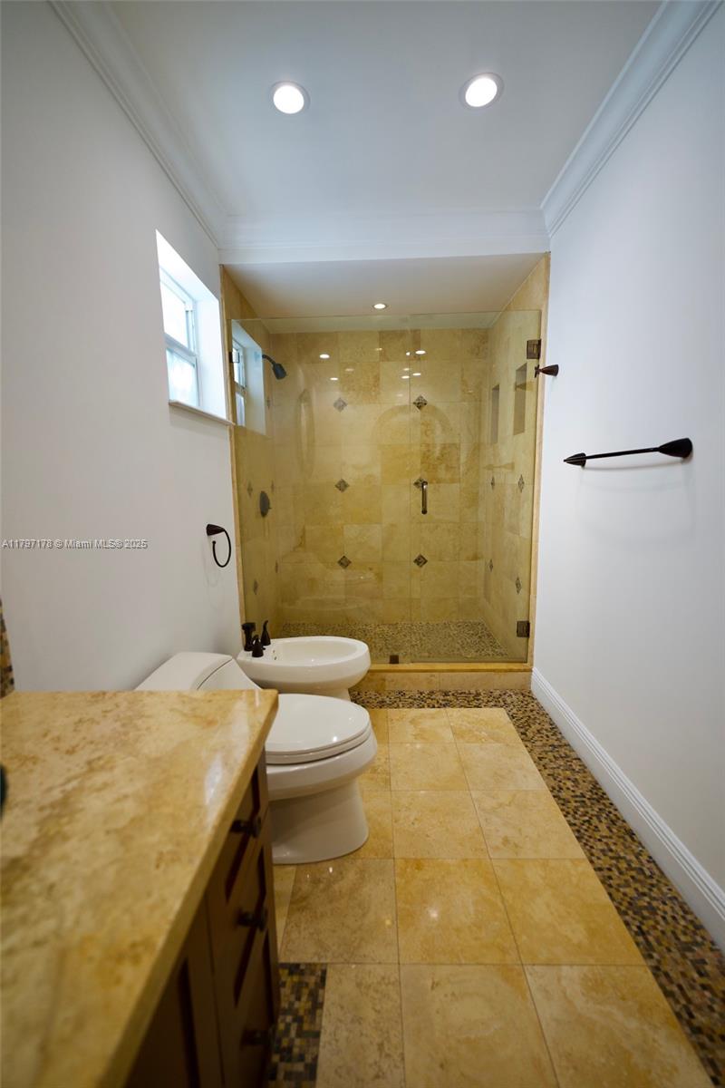ANDREW HOMES - Residential