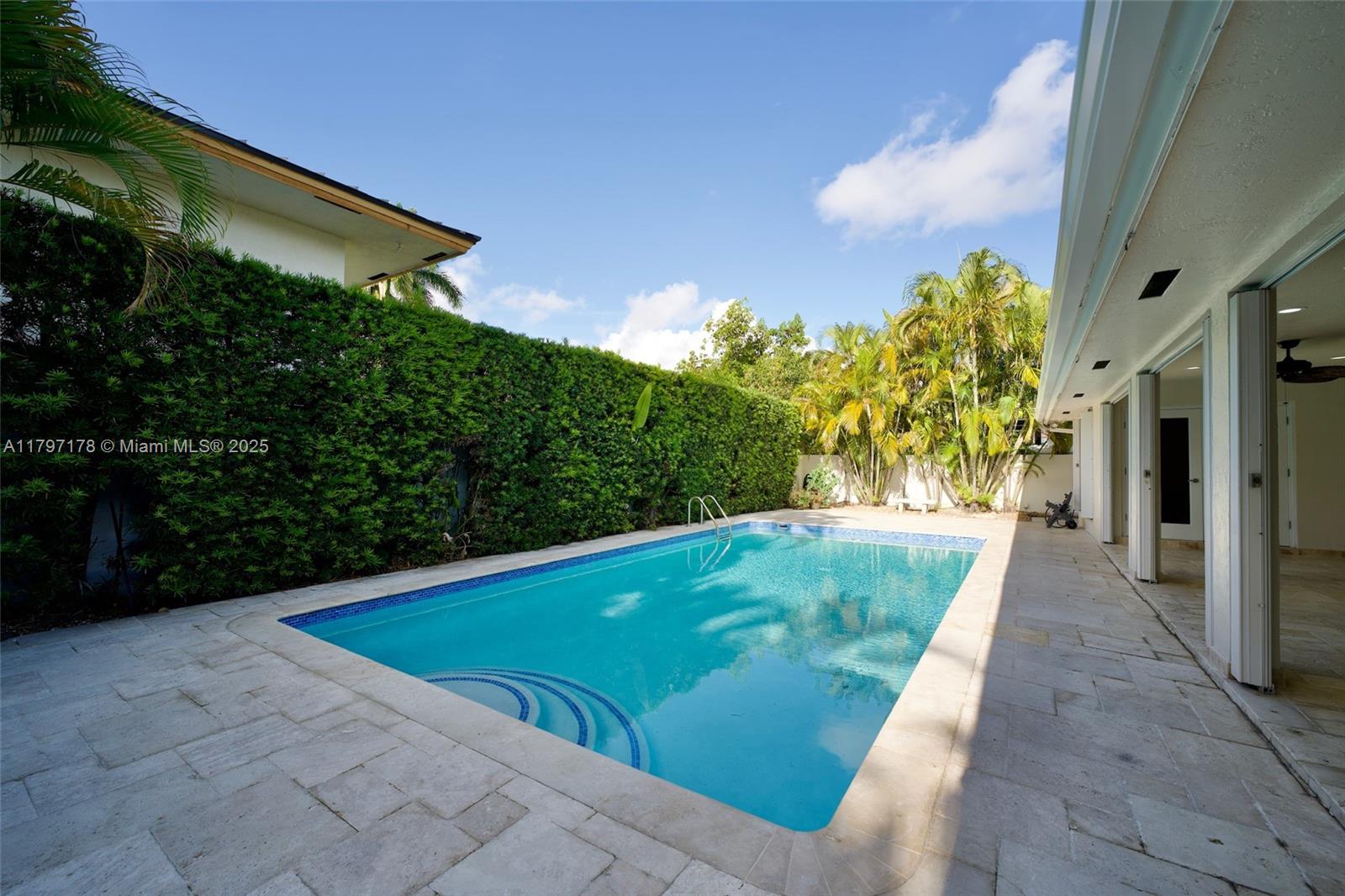 ANDREW HOMES - Residential