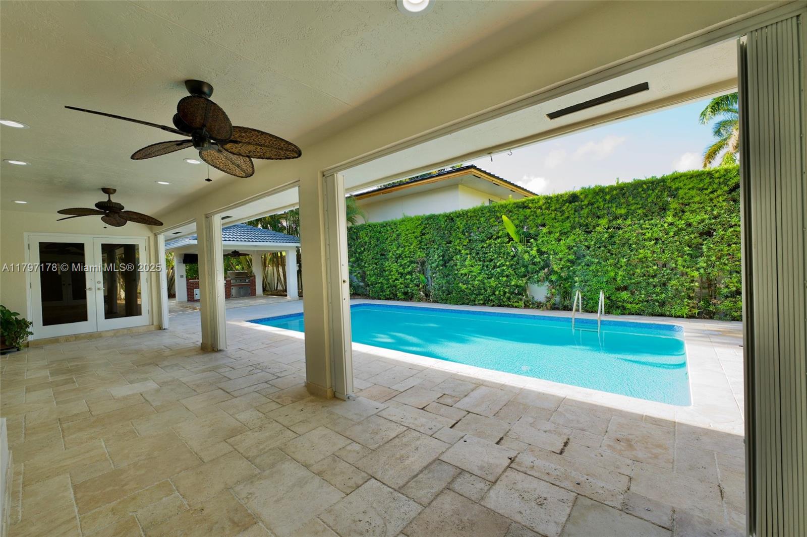 ANDREW HOMES - Residential