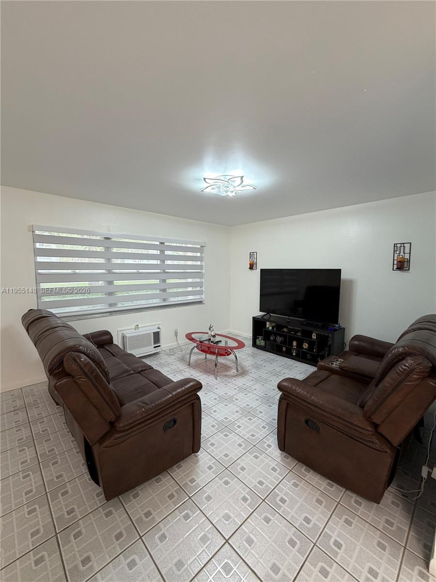 NEW HAMPTON AT CENTURY VI - Residential
