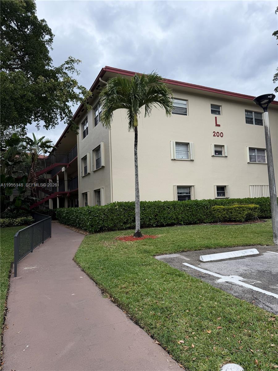 NEW HAMPTON AT CENTURY VI - Residential