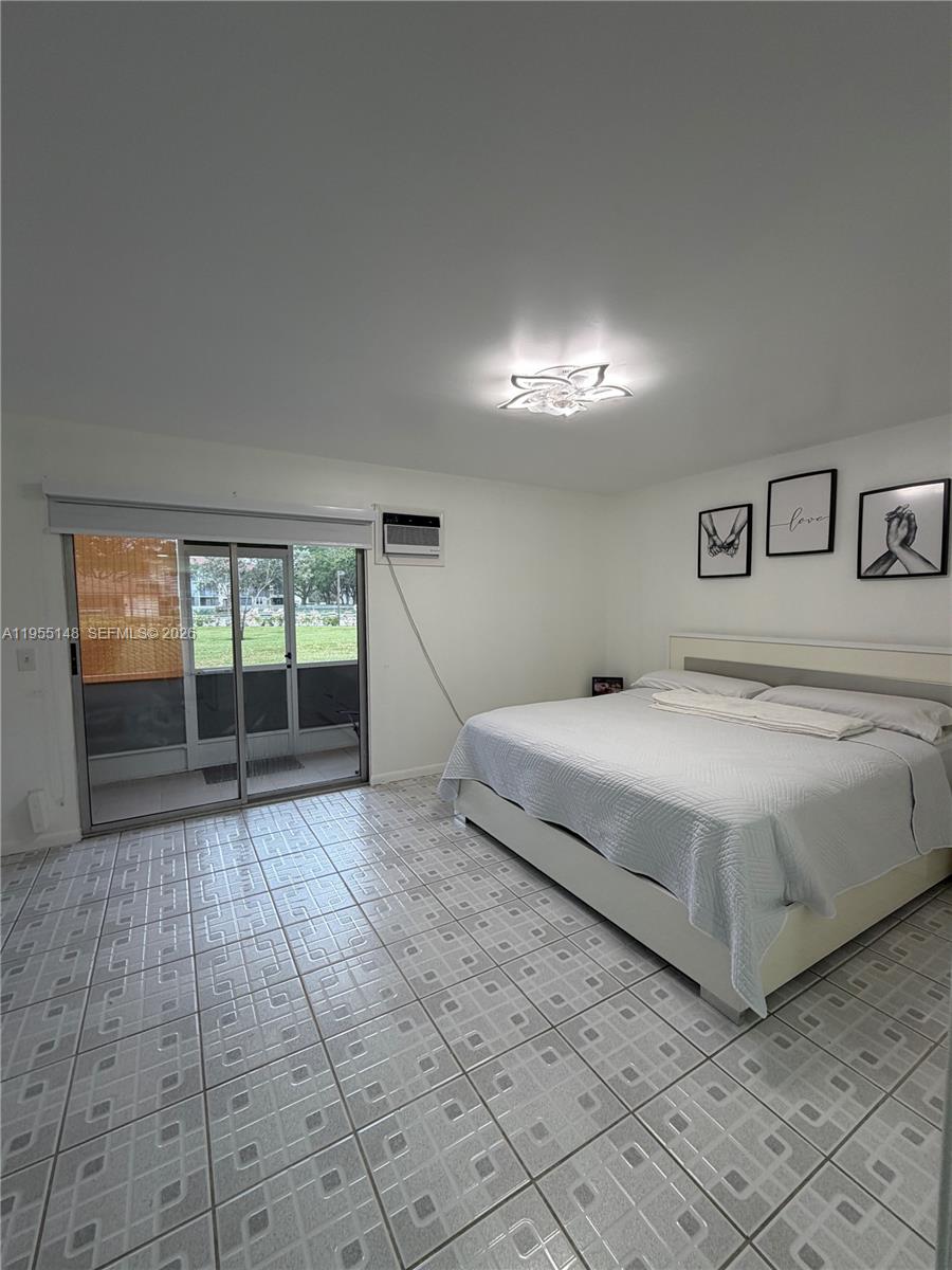 NEW HAMPTON AT CENTURY VI - Residential