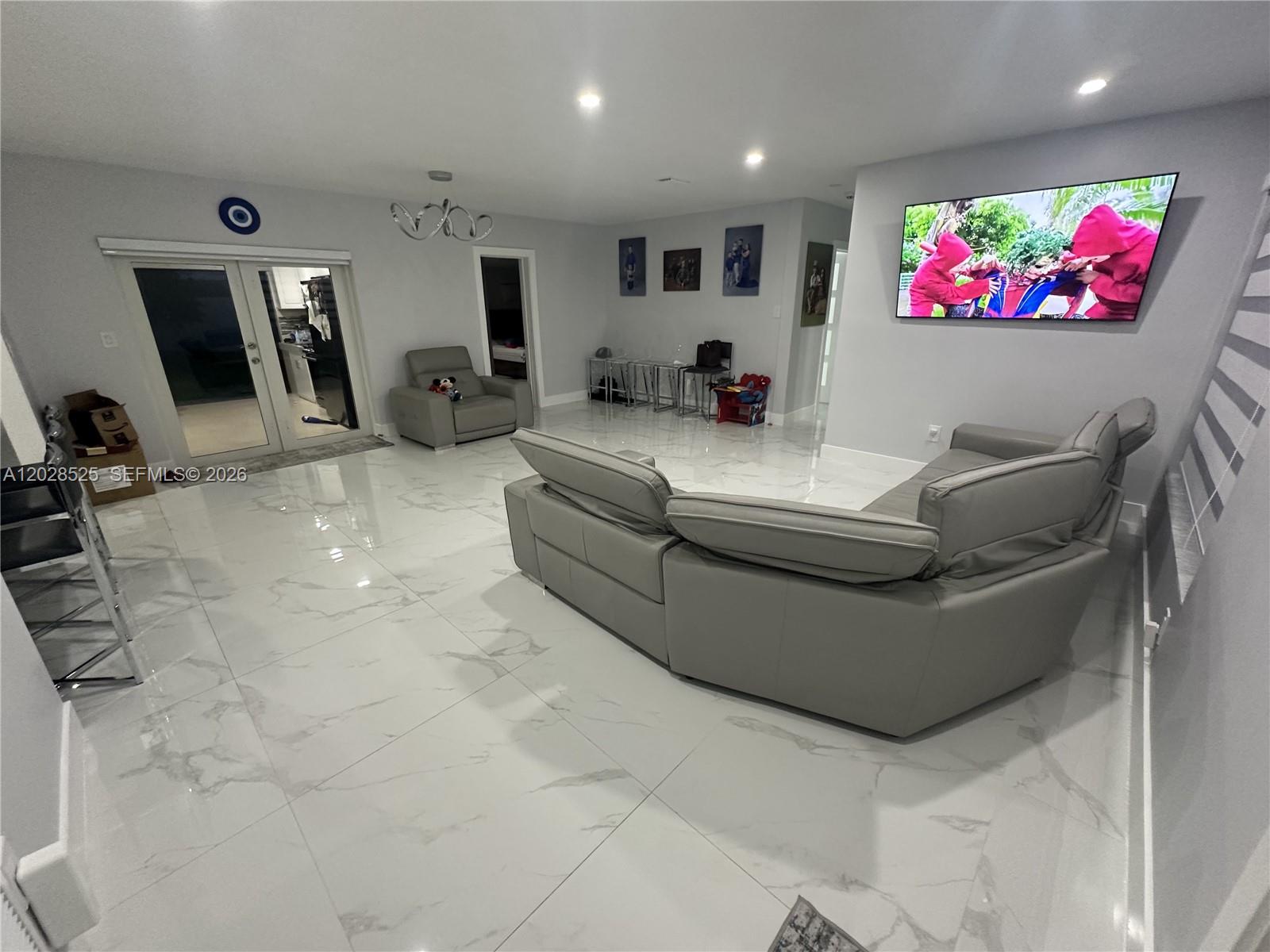 CAROL CITY GARDENS 2ND AD - Residential Lease