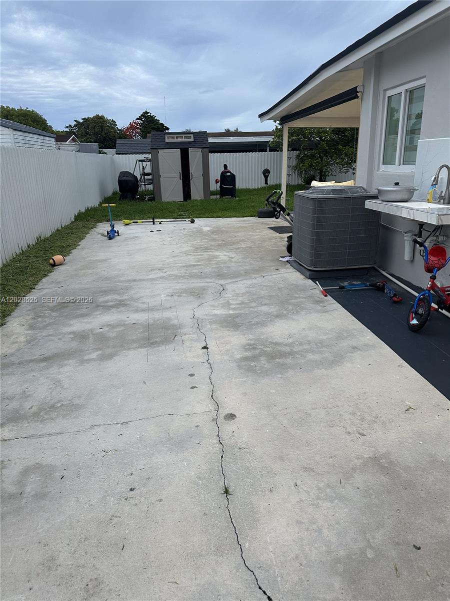 CAROL CITY GARDENS 2ND AD - Residential Lease