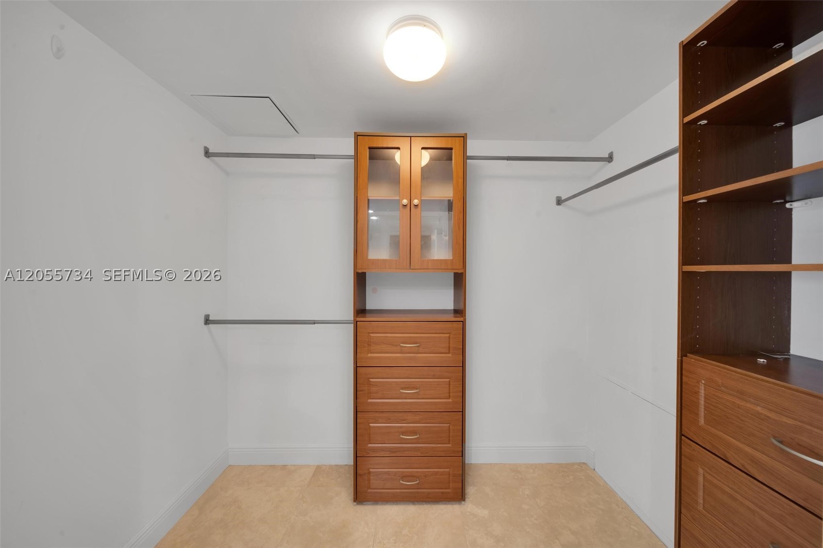 BEACH CLUB THREE CONDO - Residential Lease