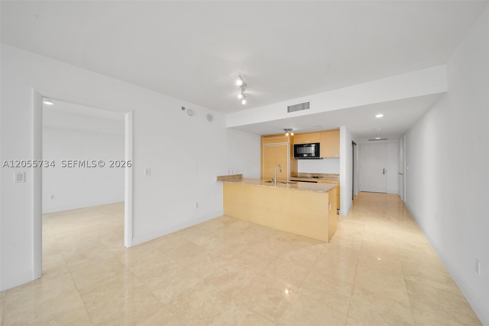 BEACH CLUB THREE CONDO - Residential Lease