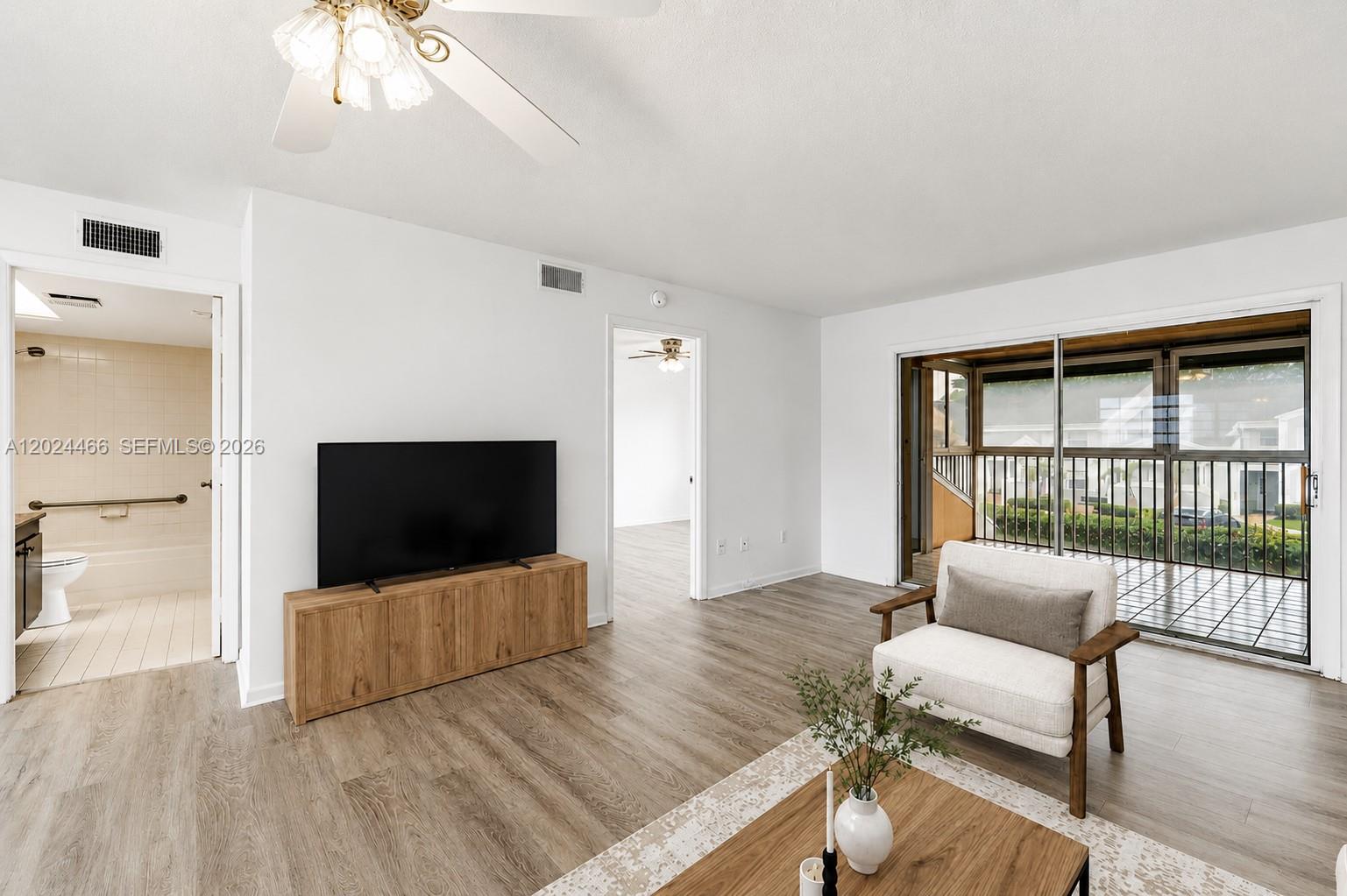 KEYS GATE CONDO NO ONE - Residential
