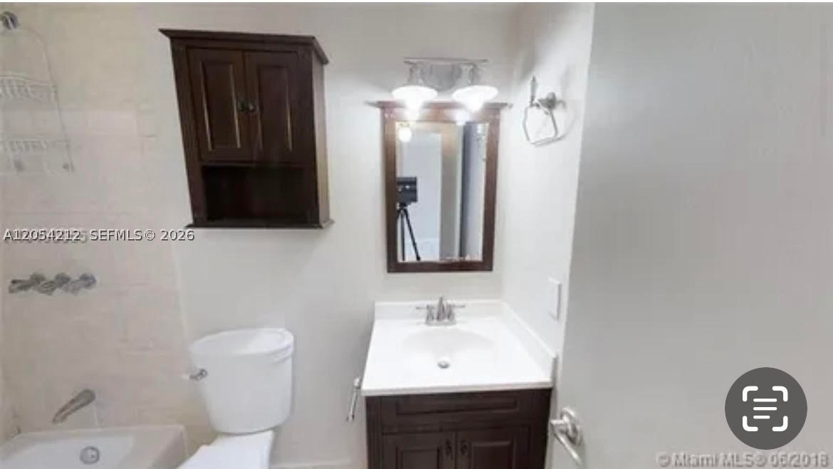 RIOPLAZA CONDOMINIUM NORT - Residential Lease