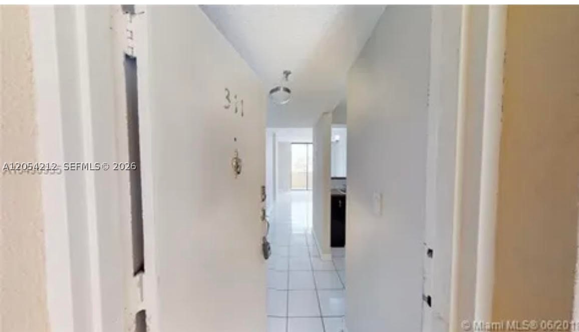 RIOPLAZA CONDOMINIUM NORT - Residential Lease