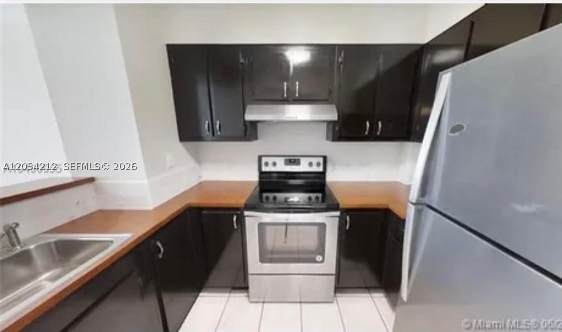 RIOPLAZA CONDOMINIUM NORT - Residential Lease