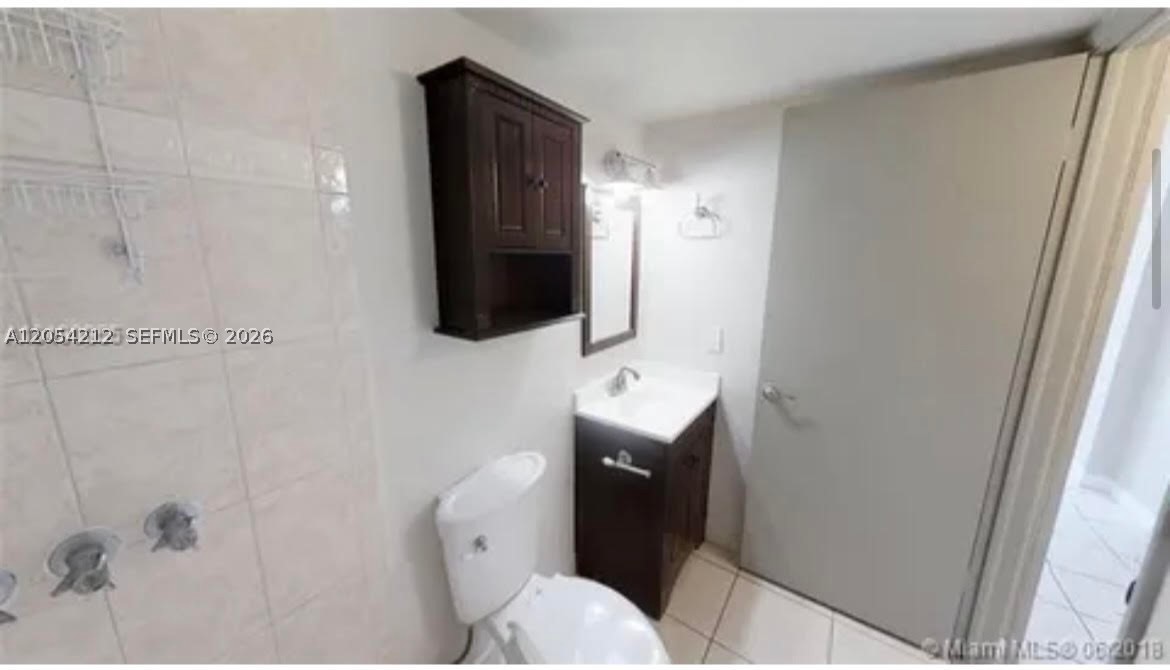 RIOPLAZA CONDOMINIUM NORT - Residential Lease