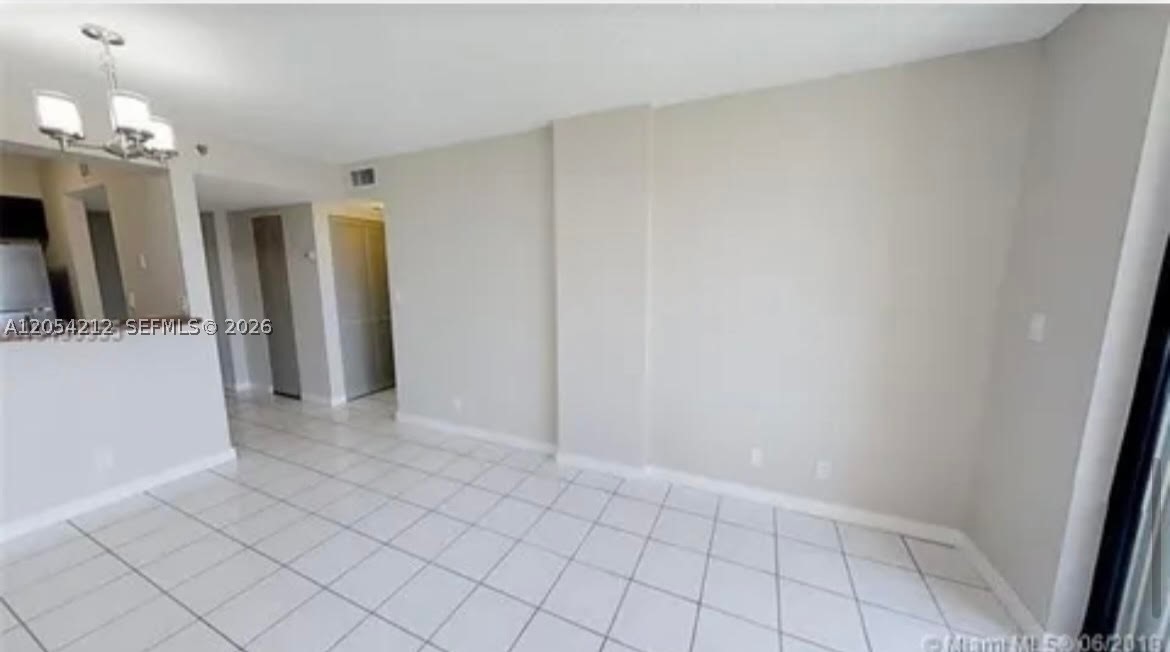 RIOPLAZA CONDOMINIUM NORT - Residential Lease
