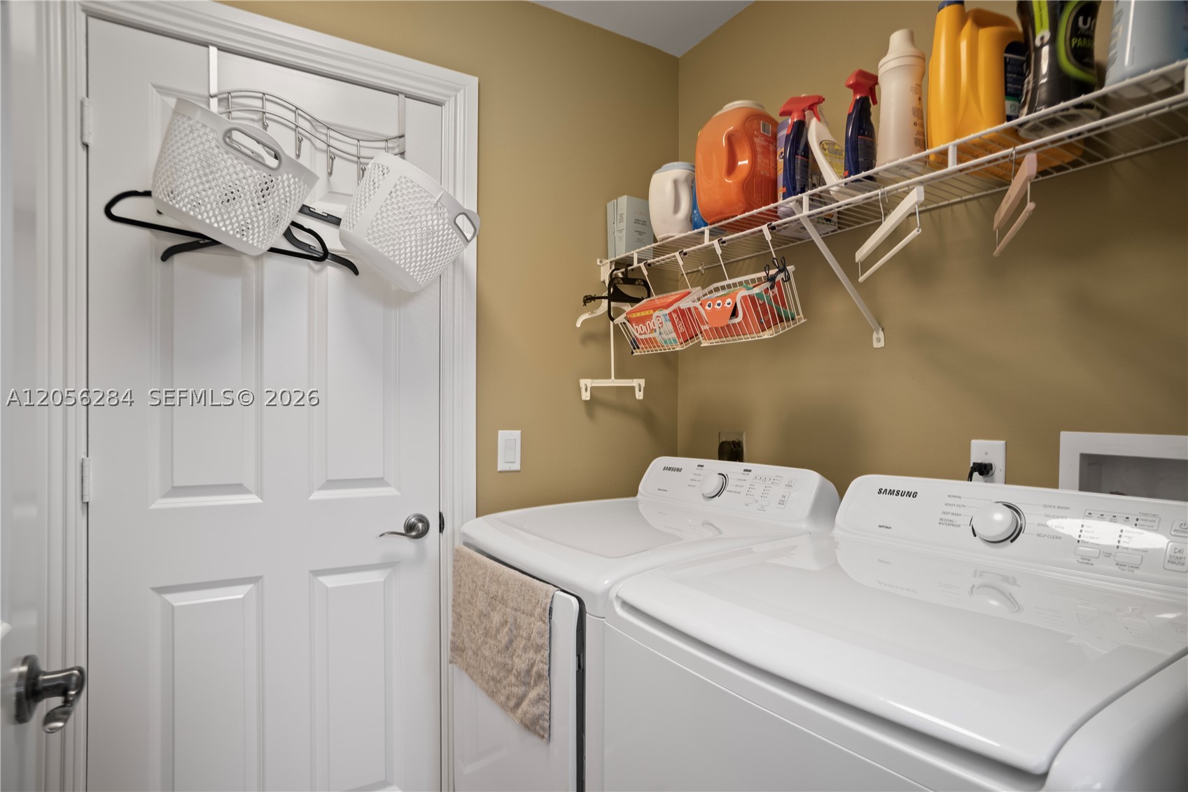 RIVER OAKS - Residential