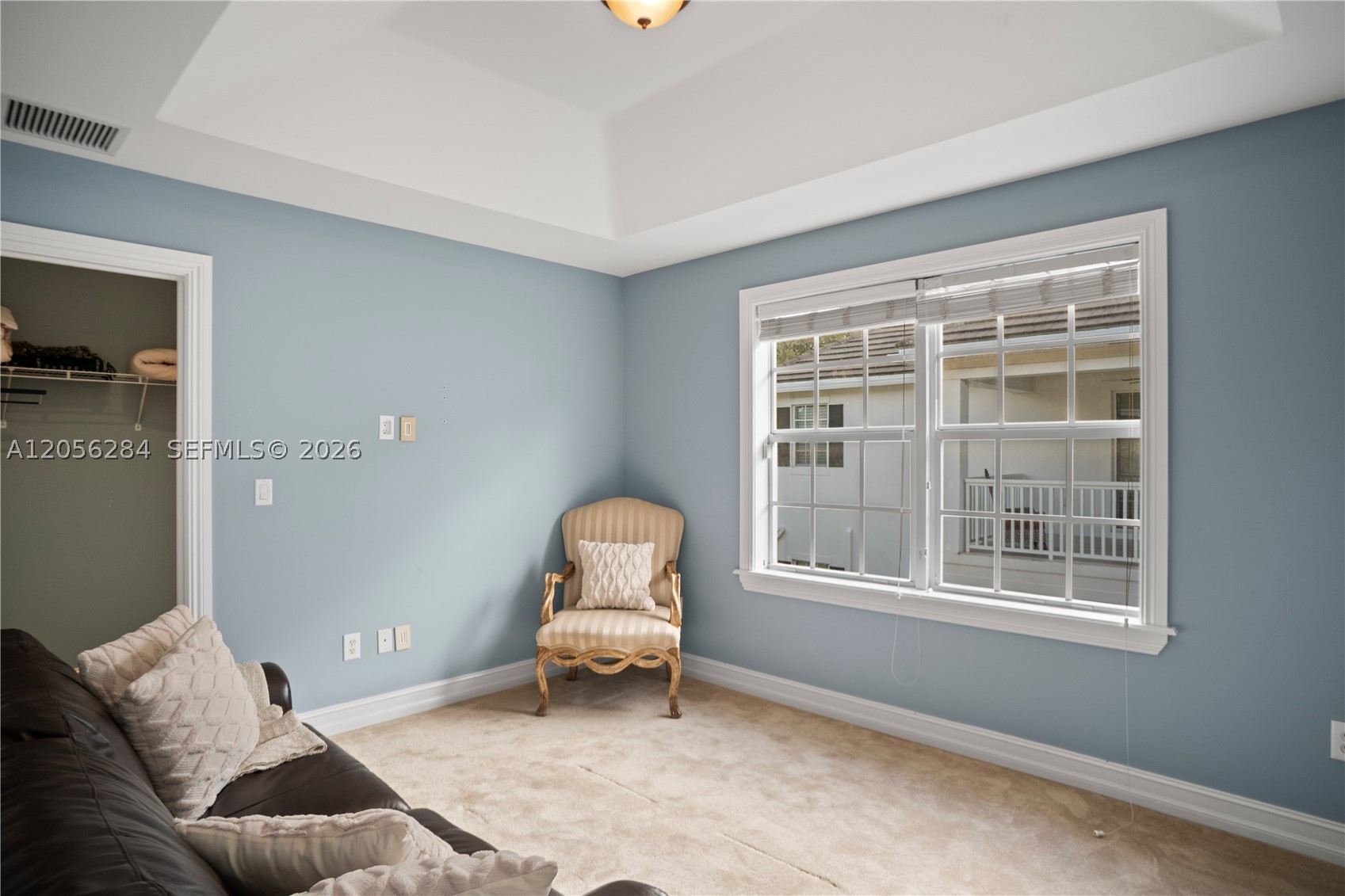 RIVER OAKS - Residential
