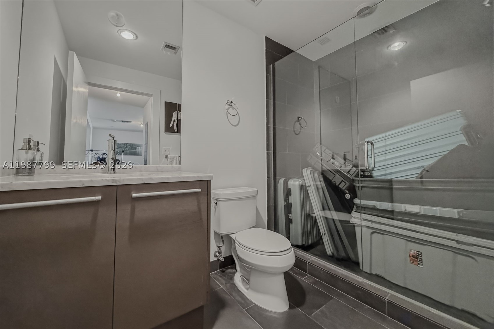 900 BISCAYNE BAY CONDO - Residential