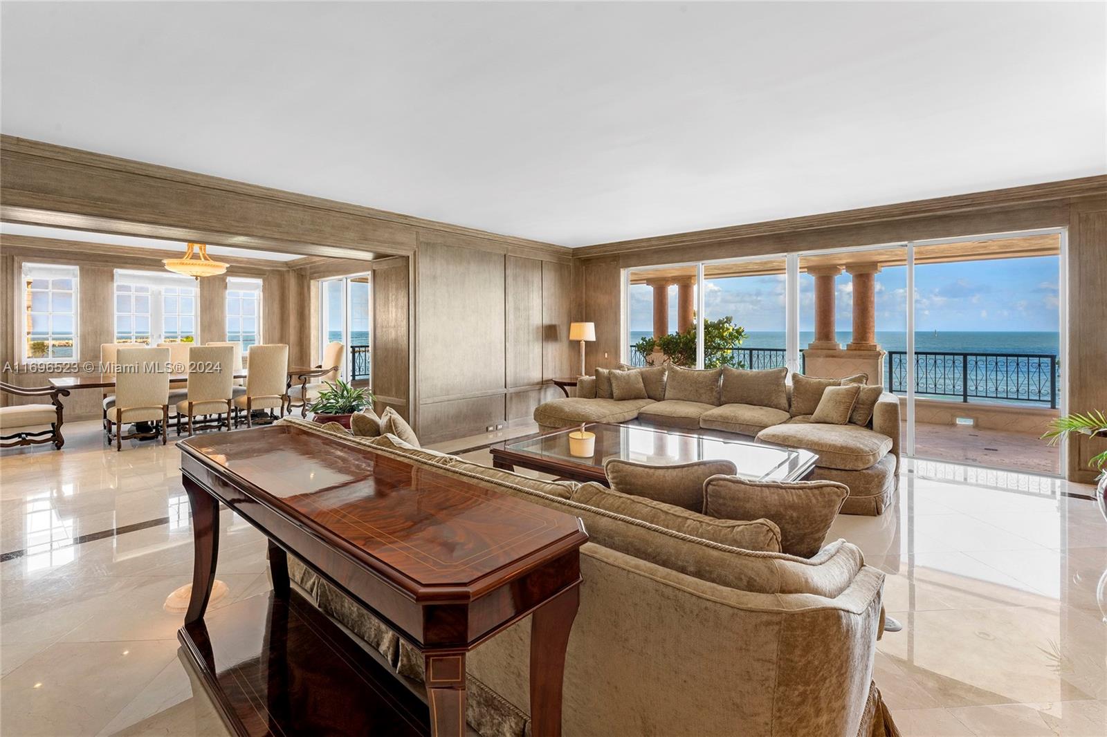 FISHER ISLAND - Residential