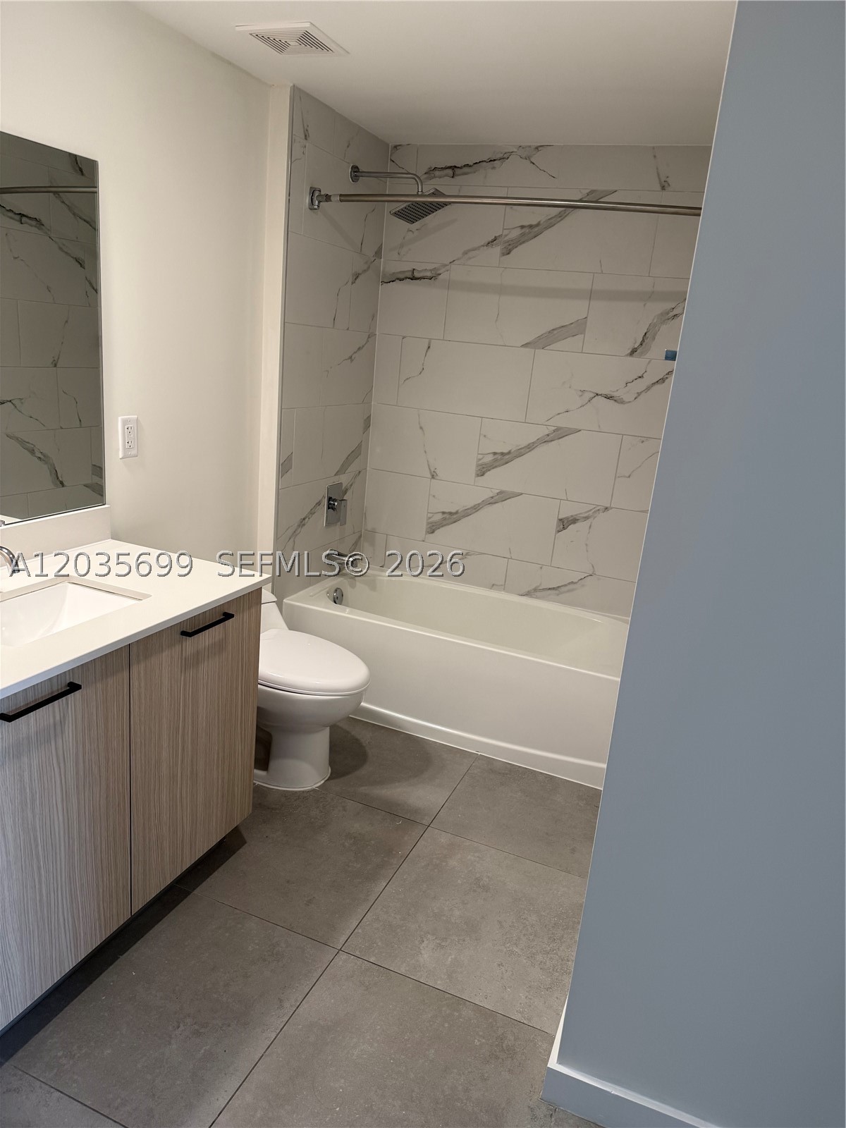 NORTH MIAMI BEACH PLACE - Residential Lease