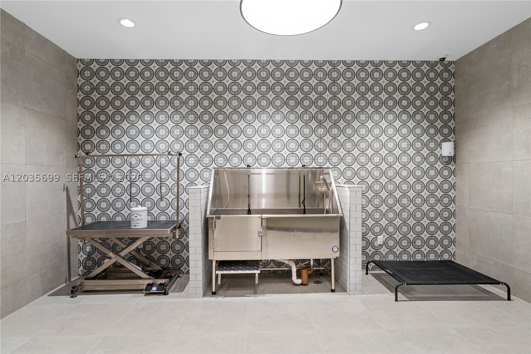NORTH MIAMI BEACH PLACE - Residential Lease