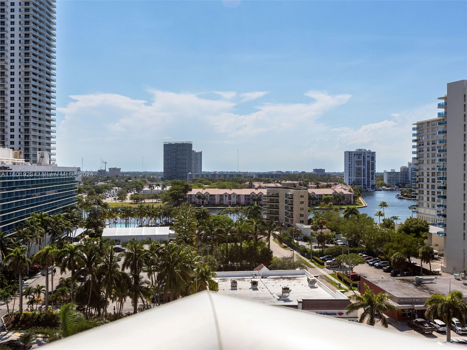TIDES ON HOLLYWOOD BEACH - Residential