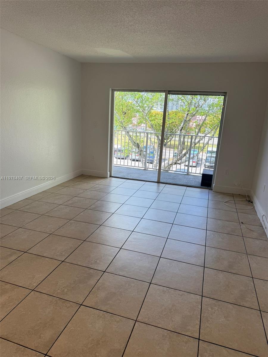 DORAL GARDENS II CONDO - Residential Lease