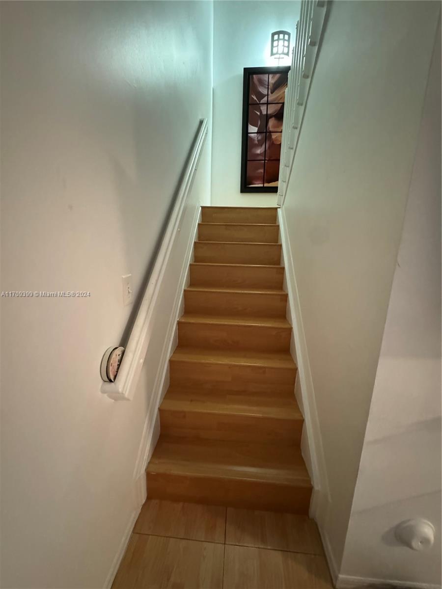 SOMERSET FOUR REPLAT - Residential Lease