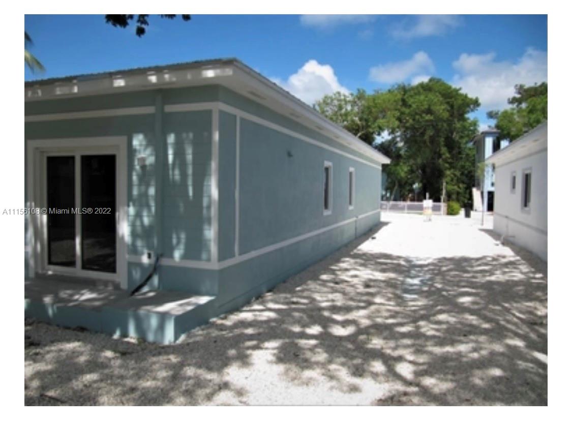TWIN LAKES - Residential Lease