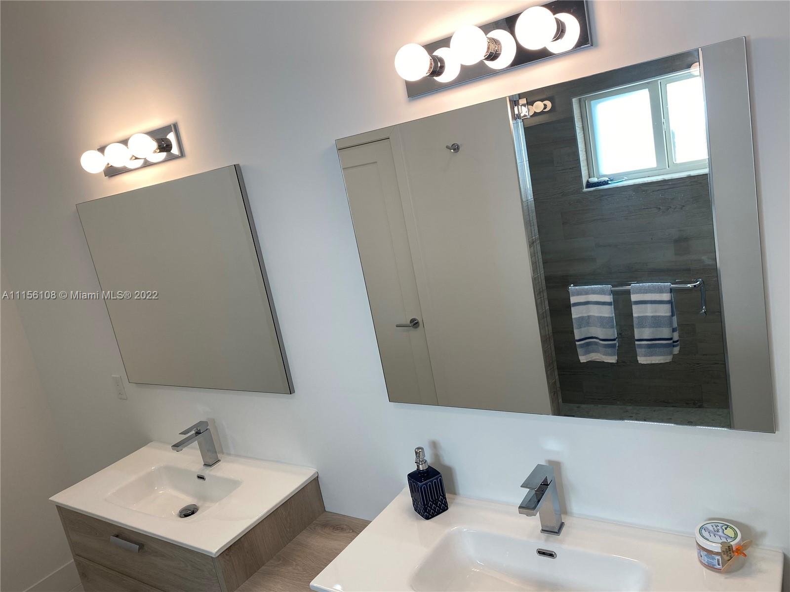 TWIN LAKES - Residential Lease