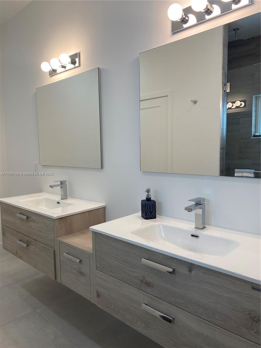 TWIN LAKES - Residential Lease