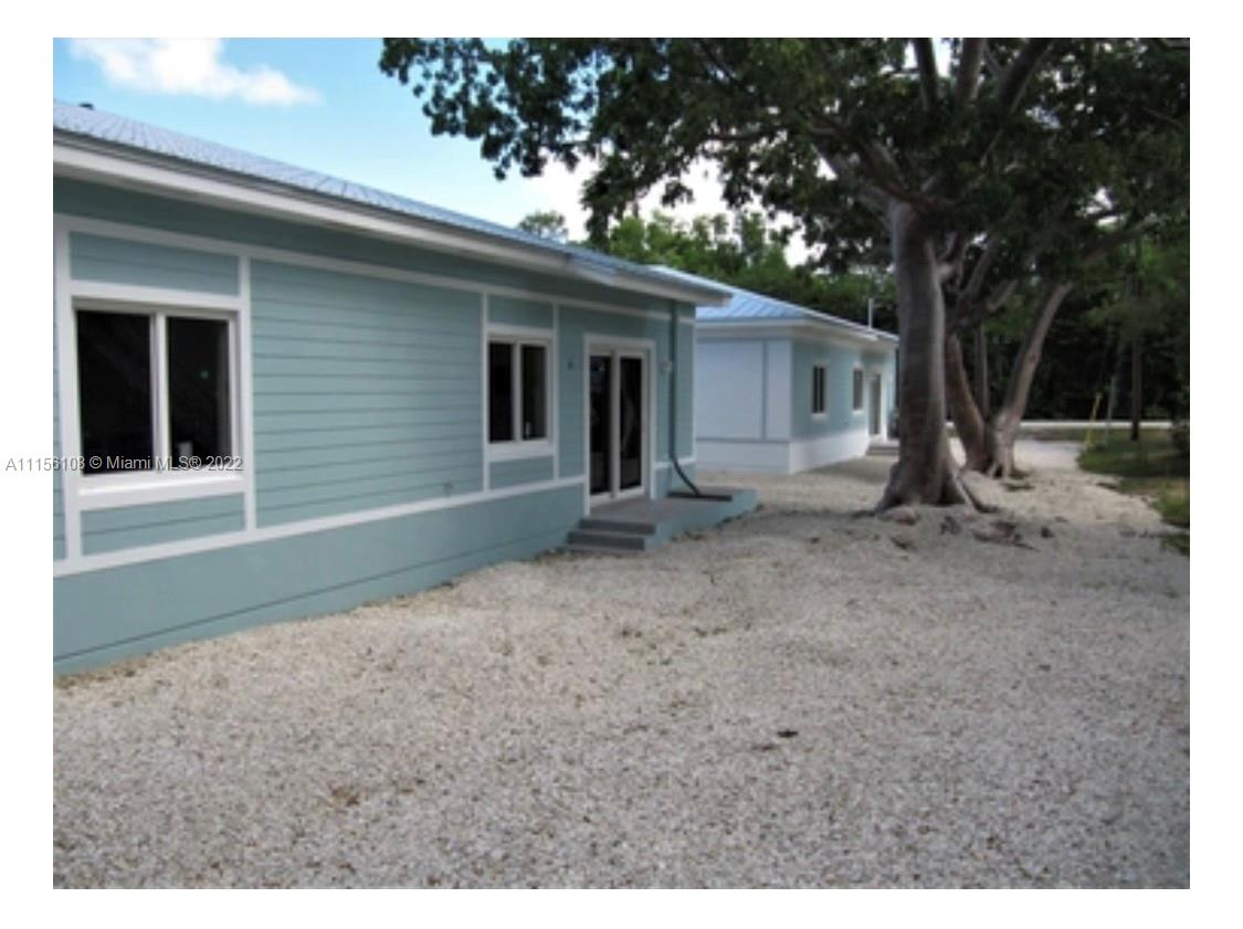 TWIN LAKES - Residential Lease