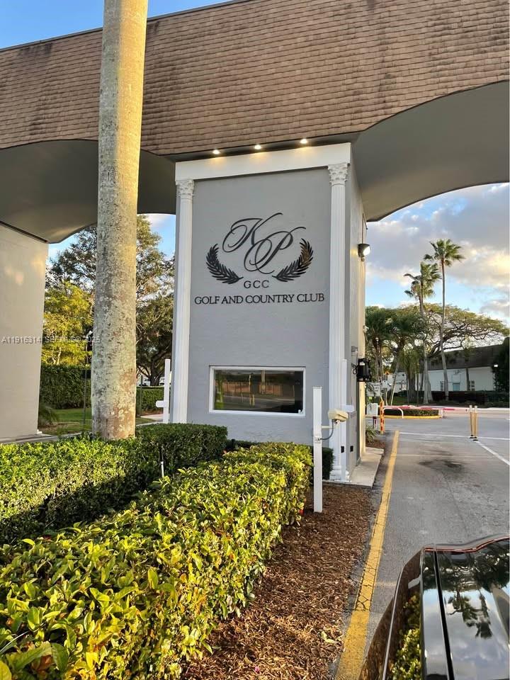 KINGS POINT TUSCANY CONDO - Residential