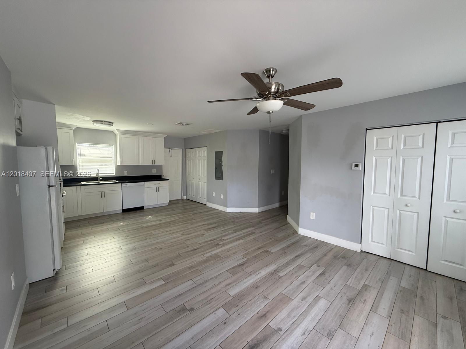 PALM BEACH FARMS CO 7 - Residential Lease