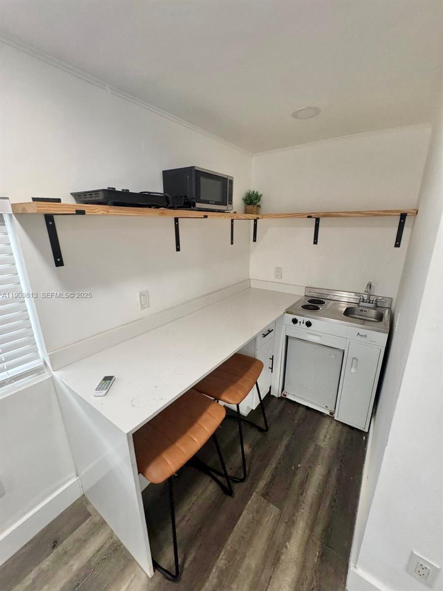BAYWOOD - Residential Income