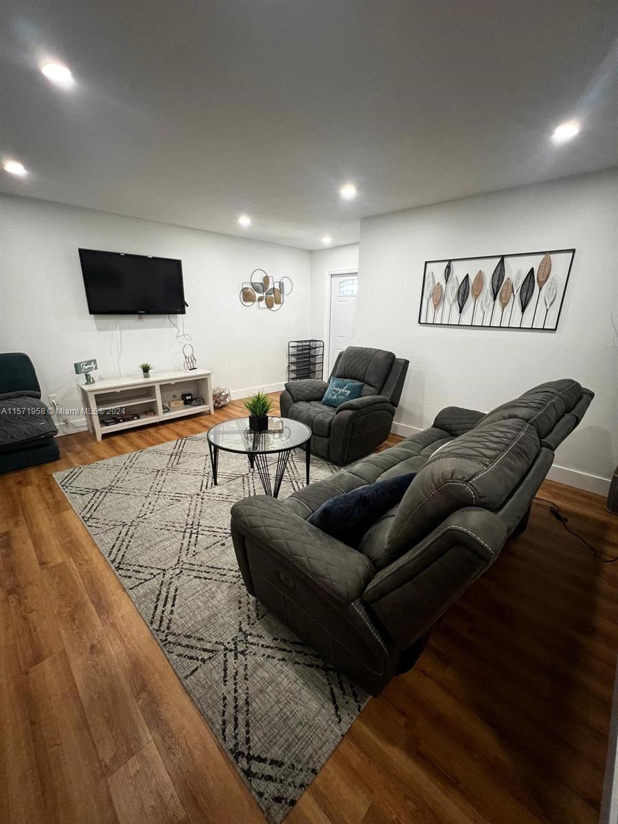 SWEETWATER HILLS - Residential Lease