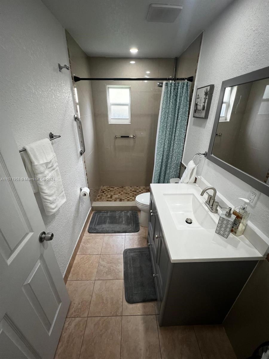 SWEETWATER HILLS - Residential Lease