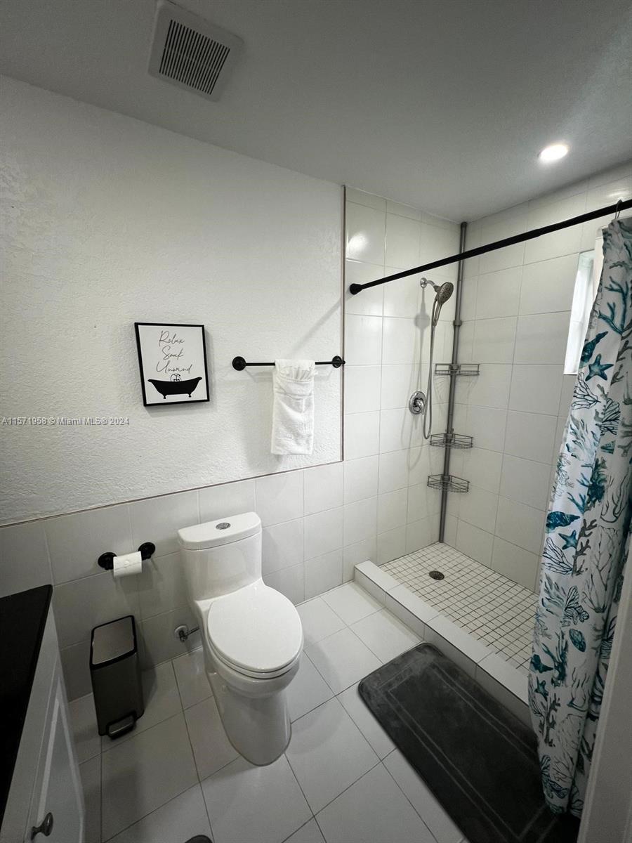 SWEETWATER HILLS - Residential Lease