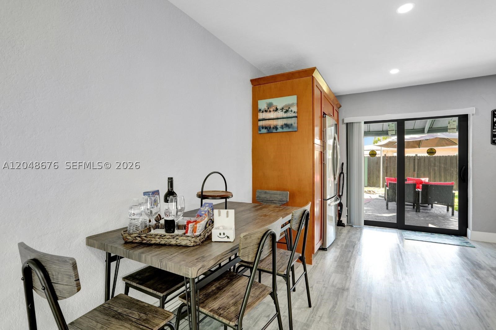 COLLIER MANOR 5TH ADD - Residential Lease