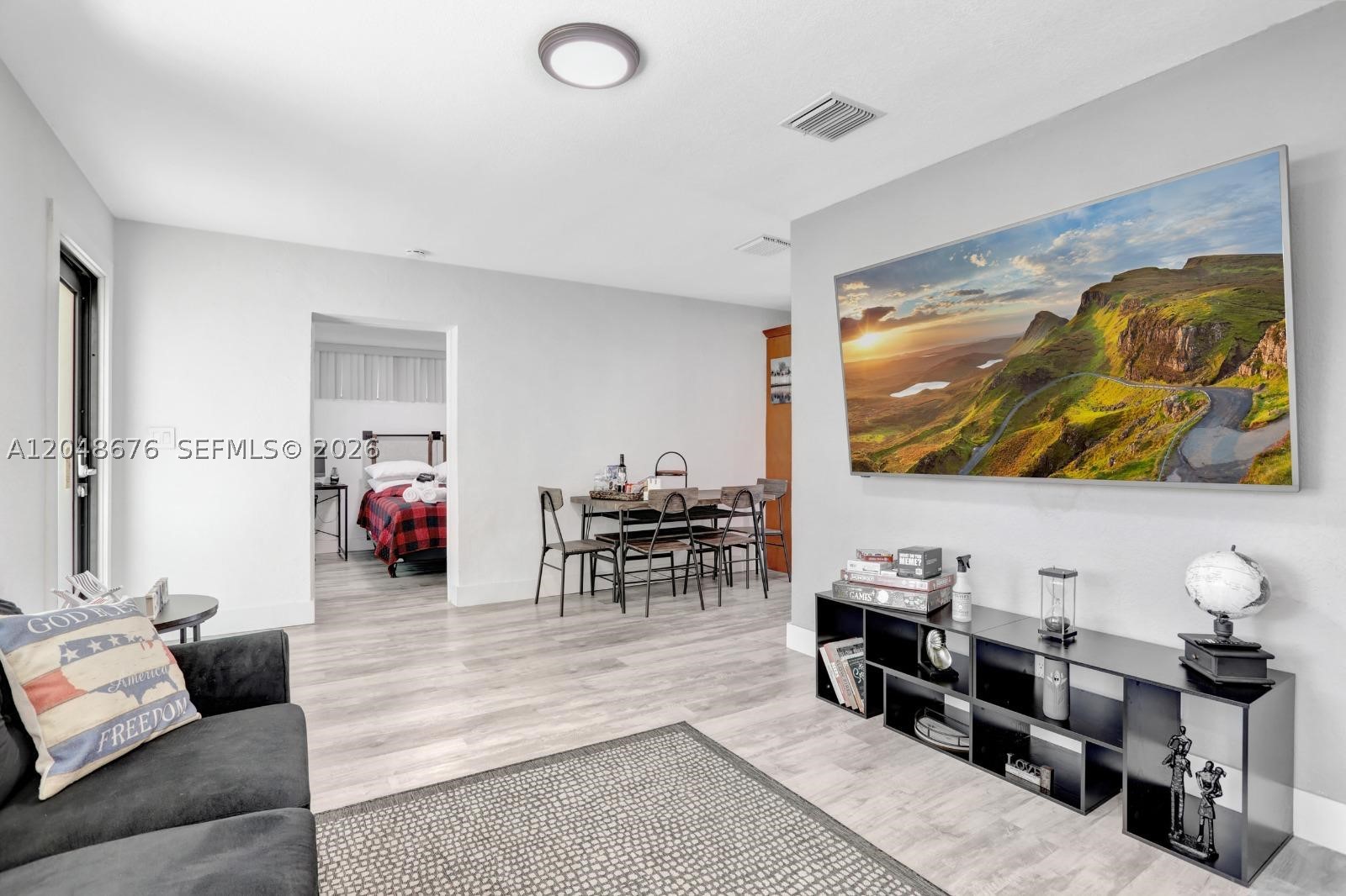 COLLIER MANOR 5TH ADD - Residential Lease