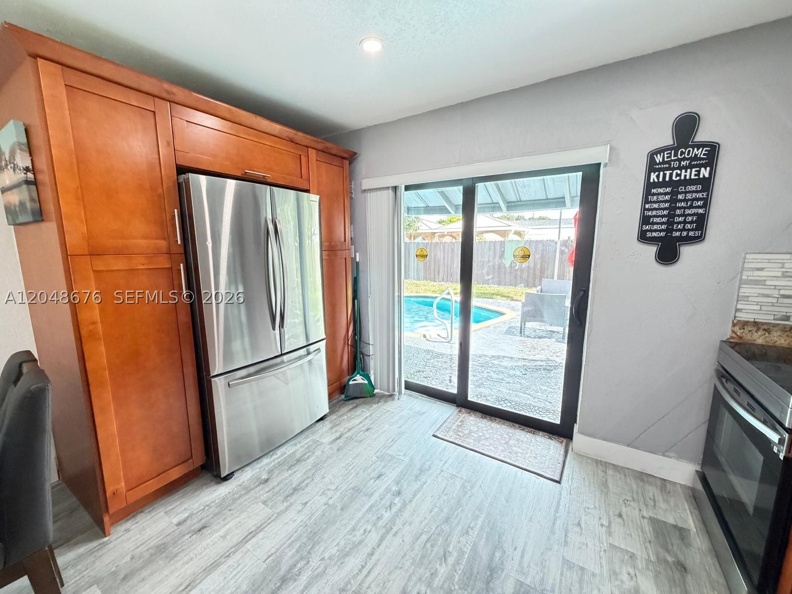 COLLIER MANOR 5TH ADD - Residential Lease