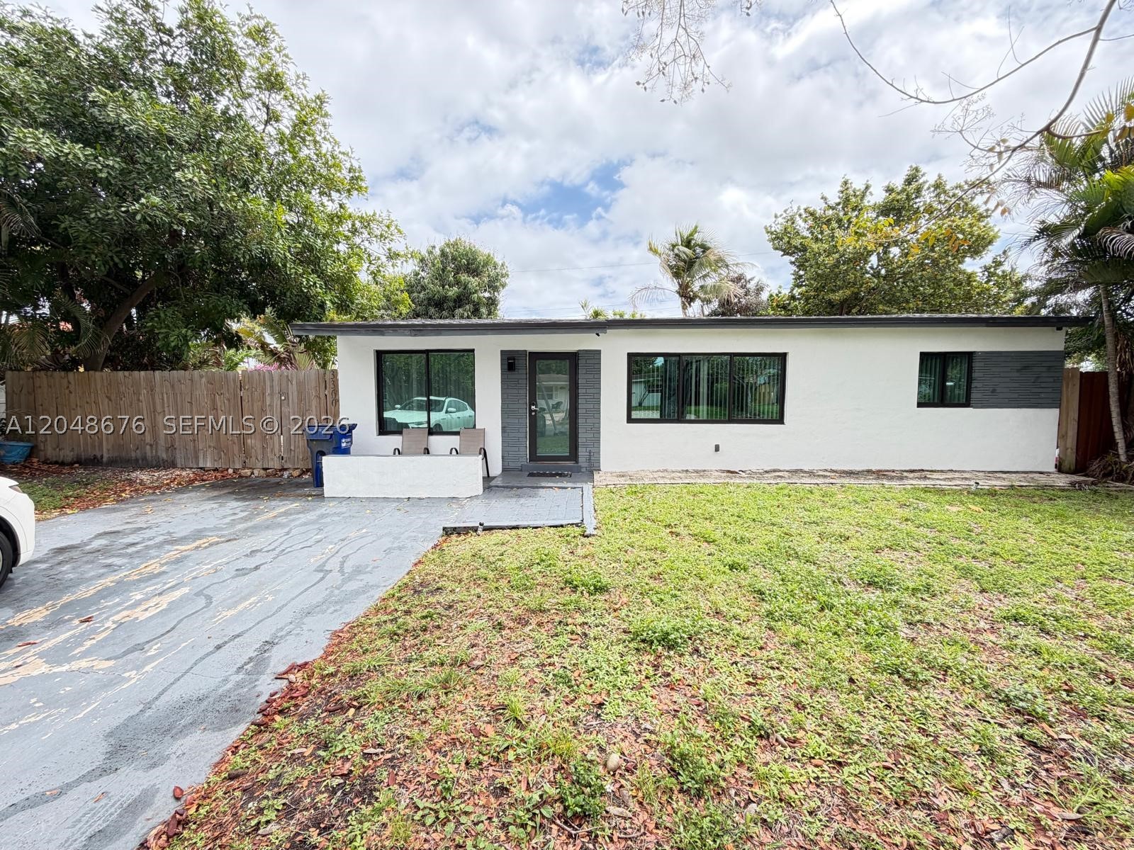 COLLIER MANOR 5TH ADD - Residential Lease