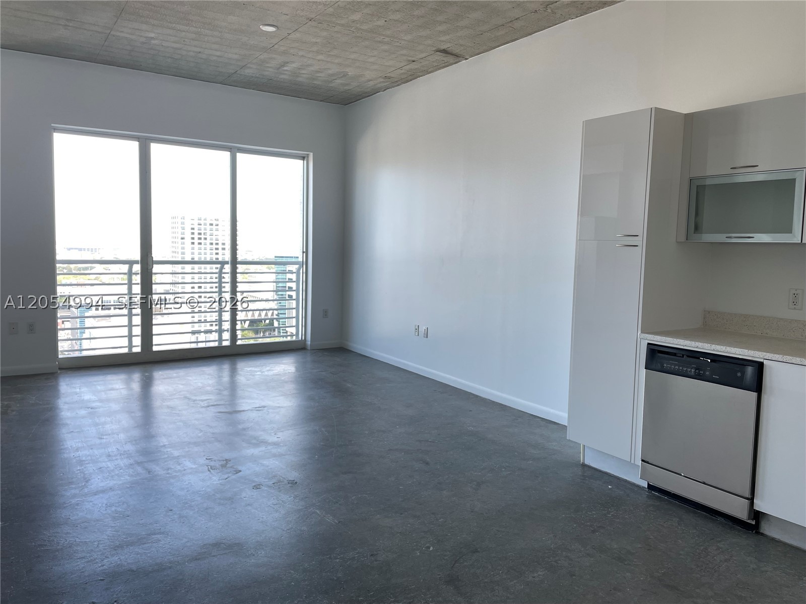 THE LOFT DOWNTOWN II COND - Residential Lease